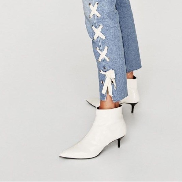 white kitten boots